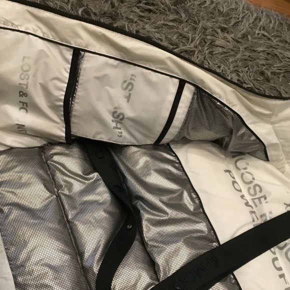 Moose knuckles power puff women jacket - Picture 8 of 10